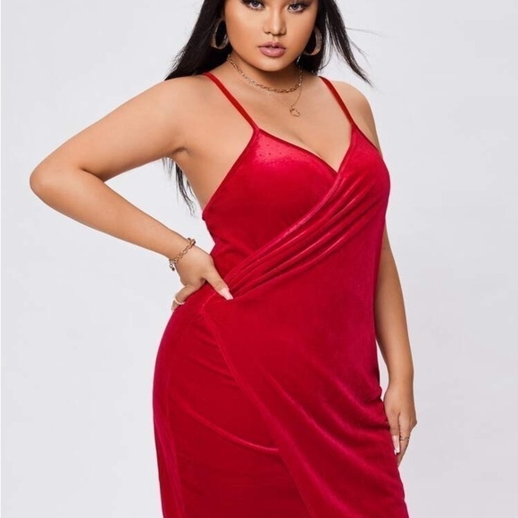 ♥️Shein Curve,1X Plus, Wrap Hem Glitter Cami Dress, Excellent Condition, FIRE!!! - Picture 5 of 15